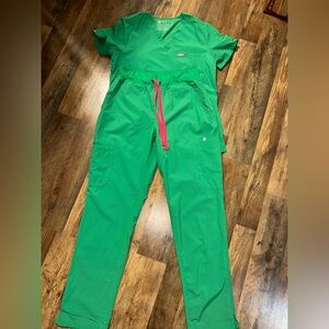 Figs Vibrant Green Scrub Pants with Pink Accent
